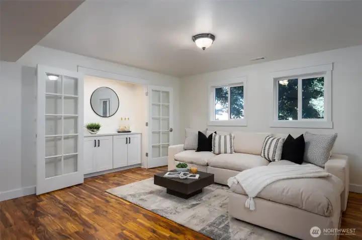 Wonderful bonus space in daylight basement