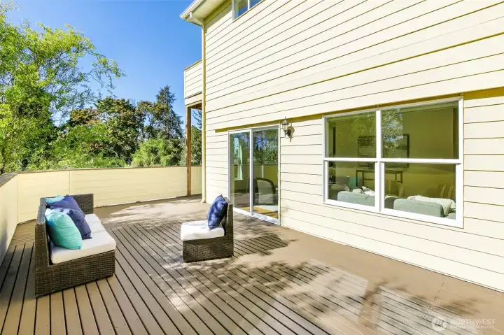 Spacious Deck