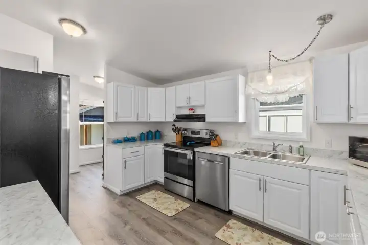 Kitchen, dont miss extra storage just past kitchen
