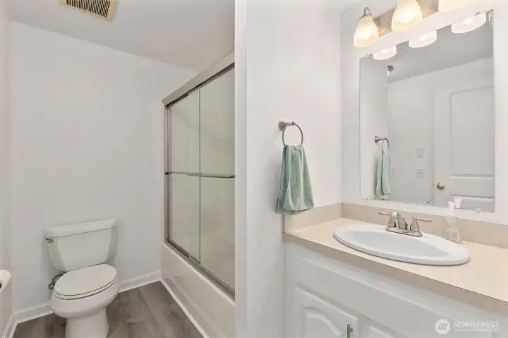 secondary bath