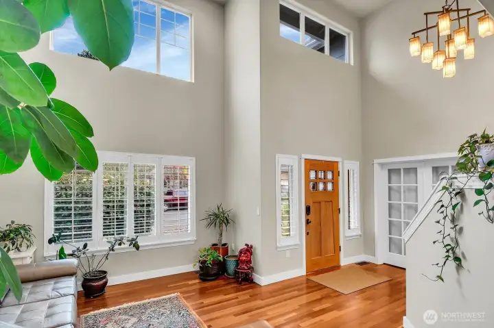 Entry with vaulted ceilings