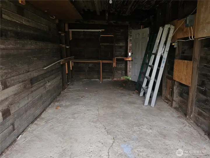 Garage/Shed