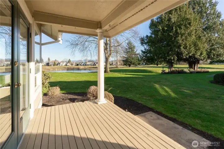 Make this space cozy for your morning or afternoon enjoyment