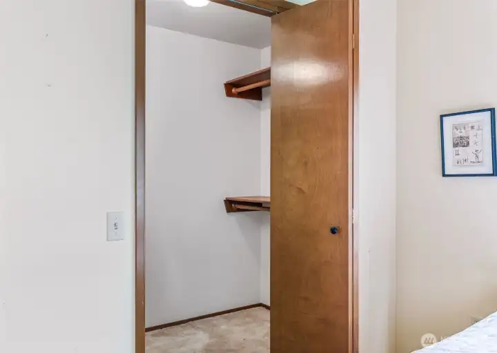Walk-in closet