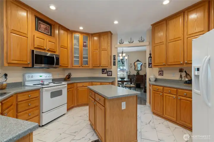 Kitchen Front entrance