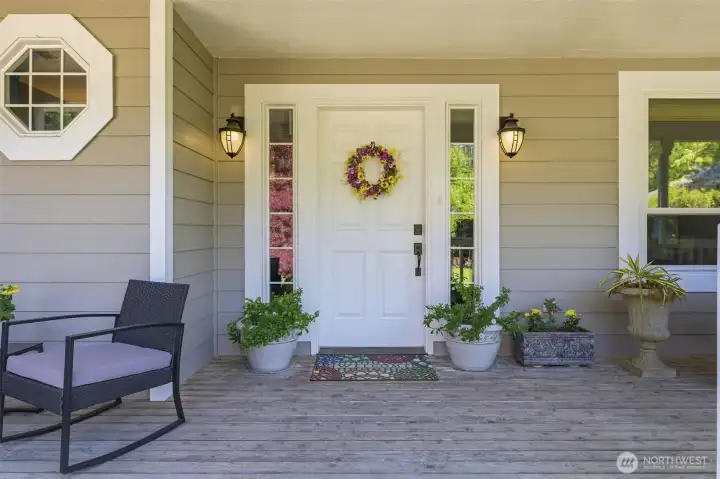 Enjoy sunsets on the entry deck or coffee in the morning. A place of peace and quiet to end or start the day.