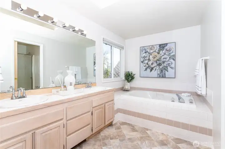 Large soaking tub, double sinks plus separate shower