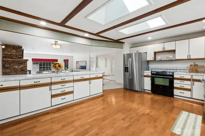 Spacious Kitchen
