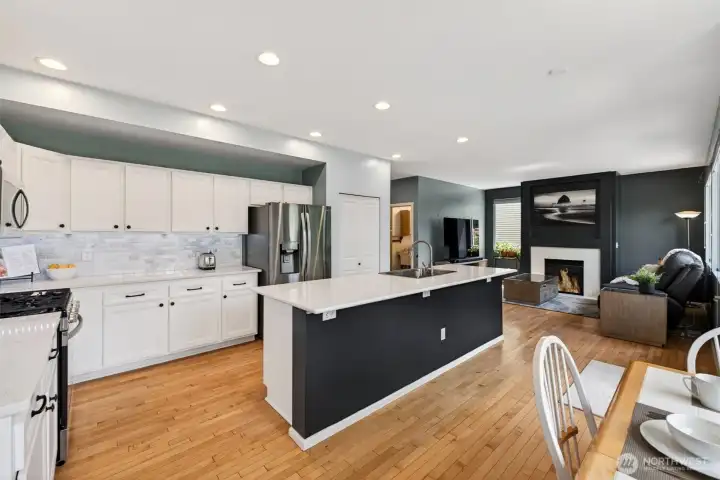 Newer appliances include Gas range Dec 2025 plus Refrigerator & microwave 2021
