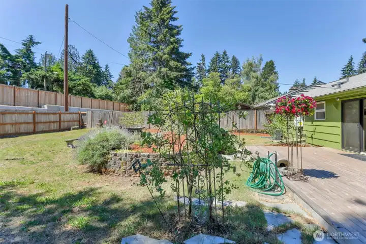 12 by 30 ft deck is great for entertaining!! 12 by 30 ft deck is great for entertaining!!