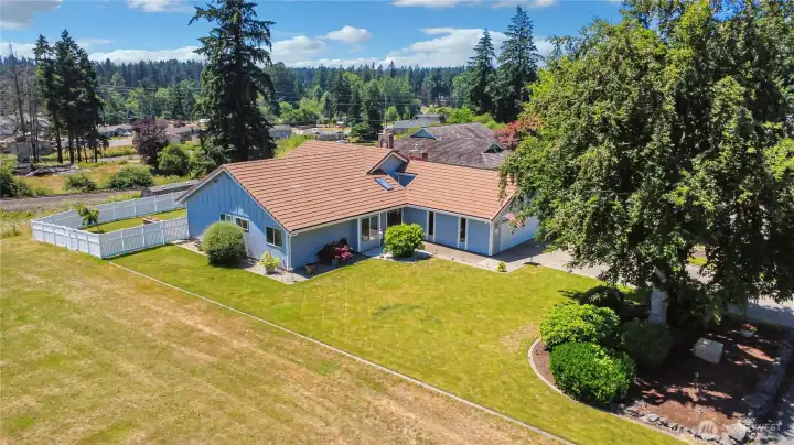 This is the East side of the home. Buffer area defined by curbing