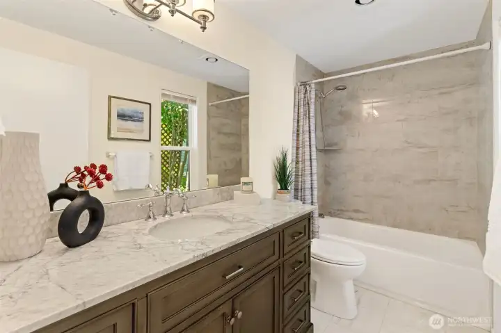 Main Level Bath Main Level Bath