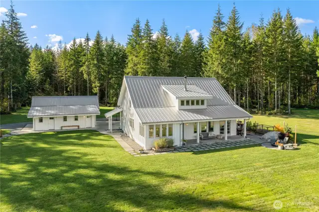 Surrounded by trees & natural beauty on every side!