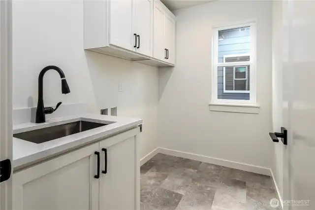 Photo is of the 2808 floor plan in the same neighborhood.  May contain options or enhancements that are not available on all floorplans.  For illustrations purposes only.