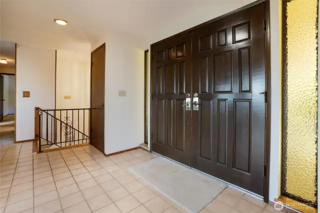A double entry door can be opened wide to let the fresh air in.