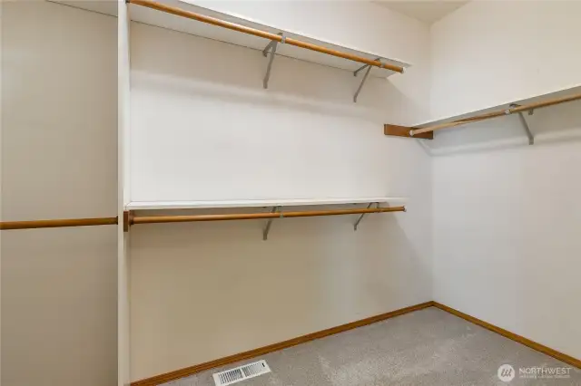 Primary has a large walk-in closet