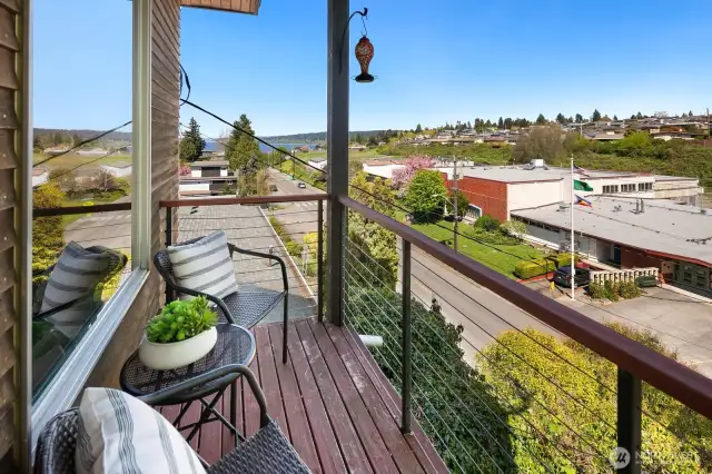 Main floor balcony for your morning coffee!
