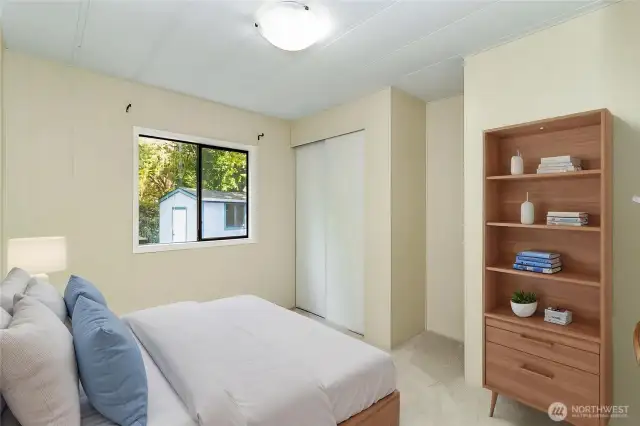 2nd bedroom