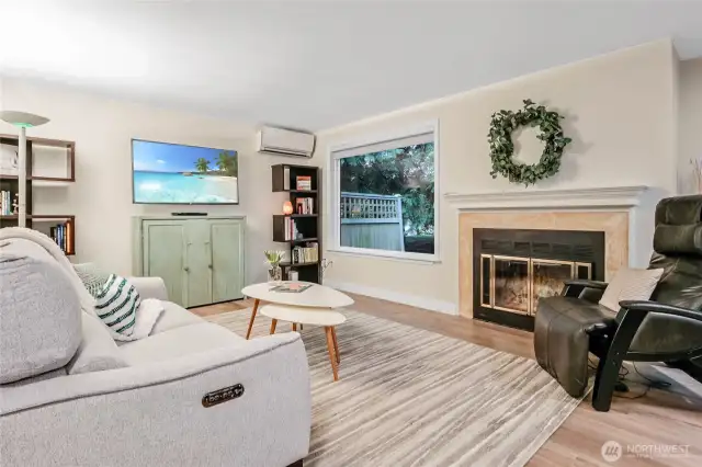 Living Rm with fireplace!