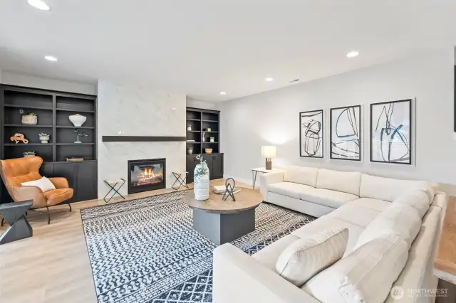 Pictures of model home and are for illustrational purposes only. Actual plans and specs will vary. Some features/finishes are upgrades.