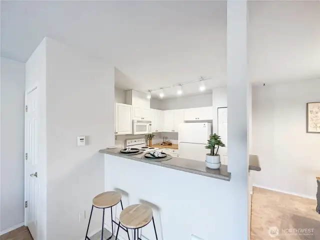 Kitchen with eating bar