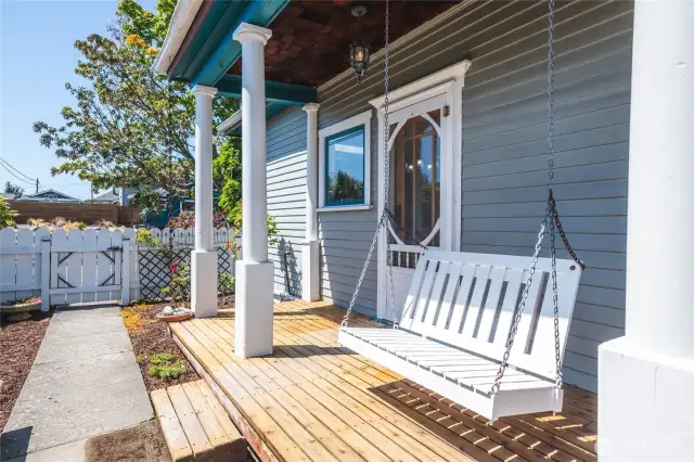 Every historic home should have a porch swing, don't you think?