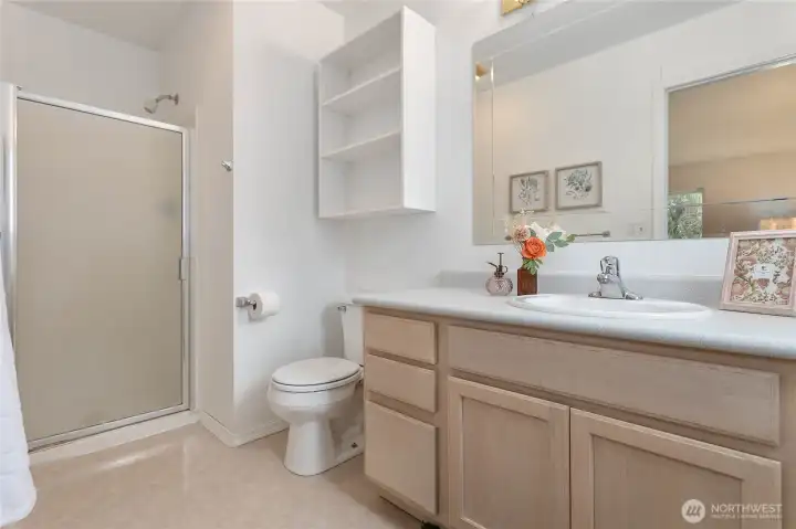 Ensuite bath
