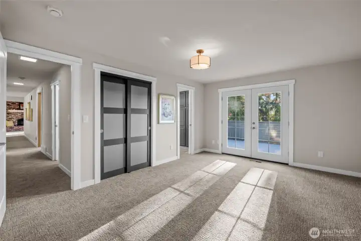 Primary Sitting area unstaged