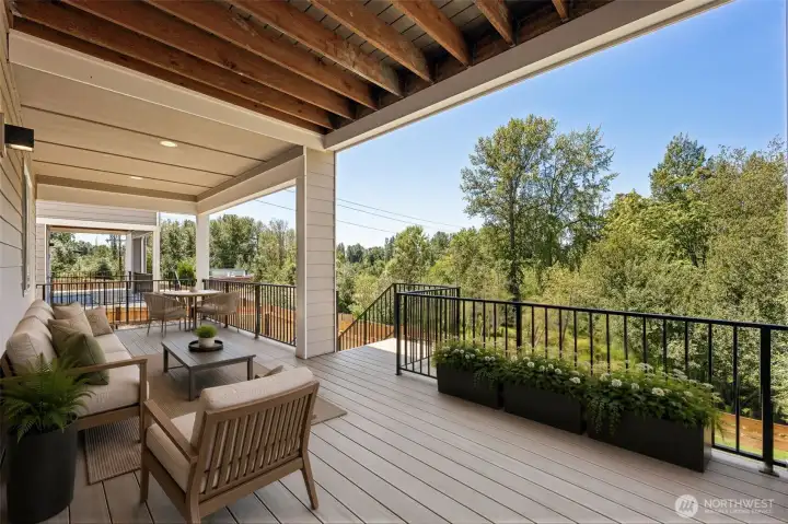 Lower deck-virtual staging Lower deck-virtual staging