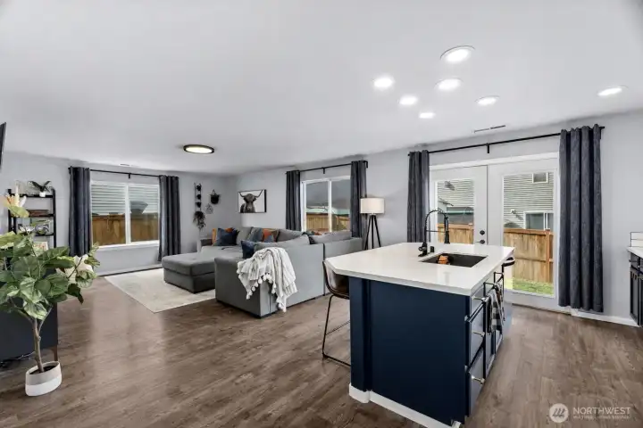 New kitchen island and appliances
