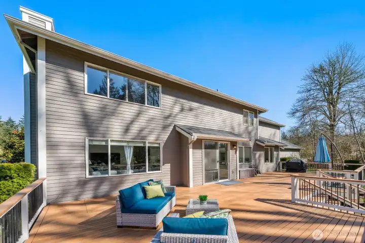 Grill and Umbrella stays with home