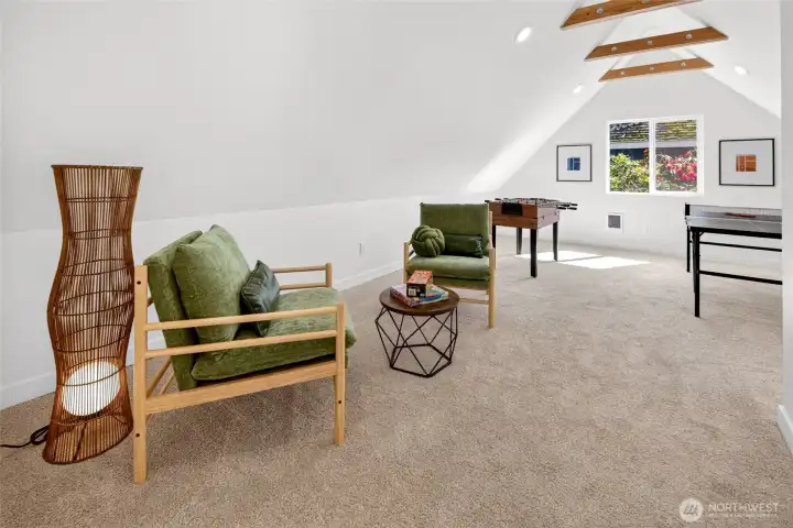 Upstairs 4th bedroom potential, entertainment room, guest suite, play room, so many choices.