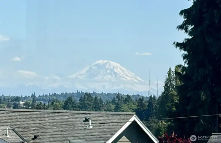 Mt Rainier view from Primary Bedroom