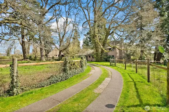 Large barn with electric and water & 2 horse stables