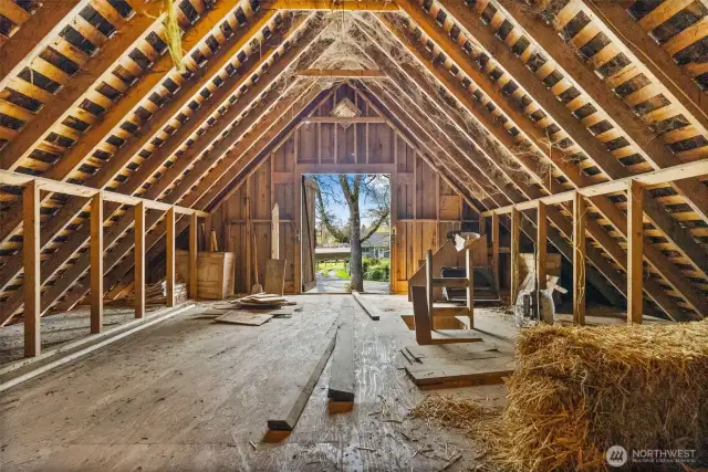 Large Barn, perfect for your animals