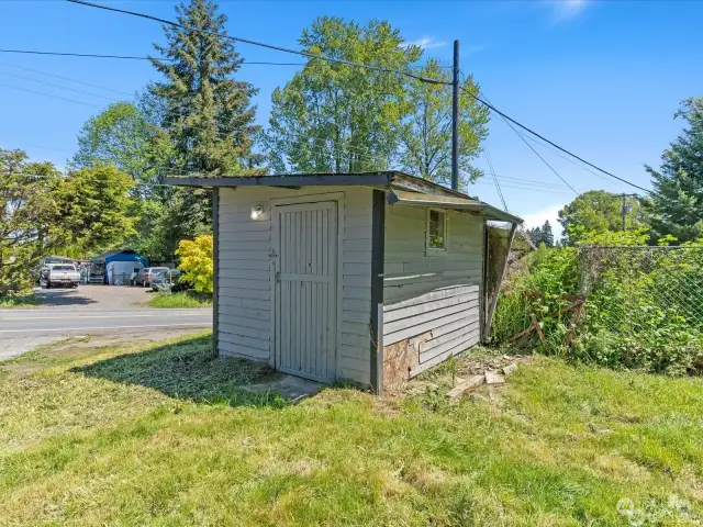 Outdoor storage area