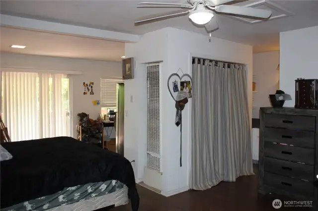 bedrm #4 has full bath & kitchen. own entrance and access to deck