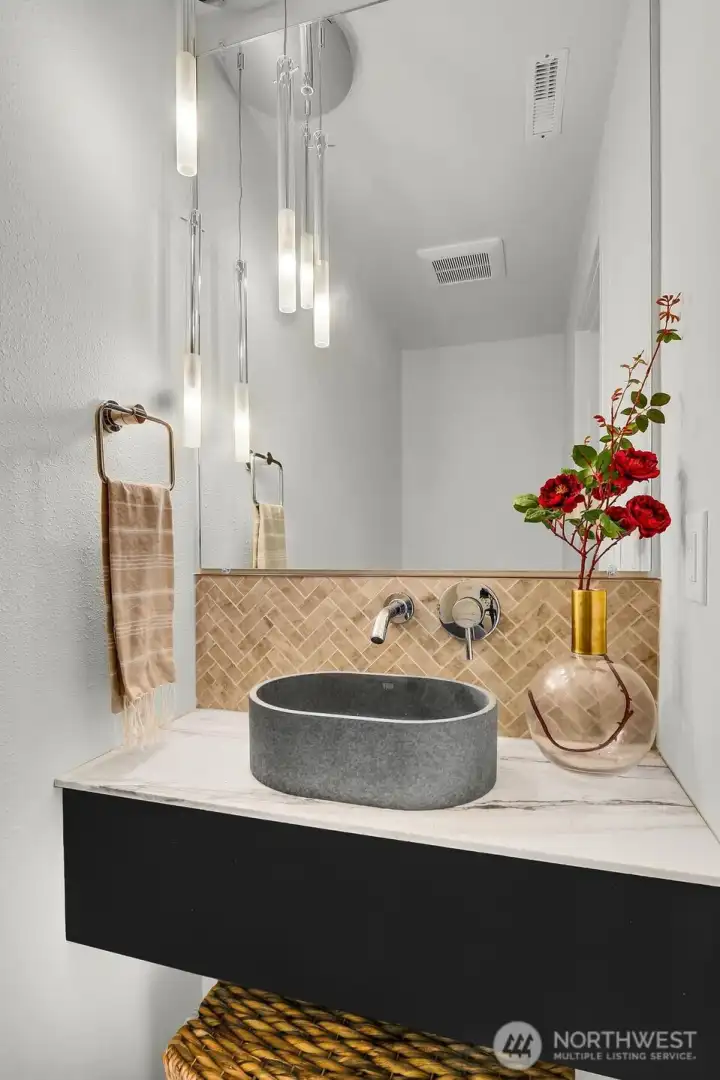 Guest Half Bath off Dining Room