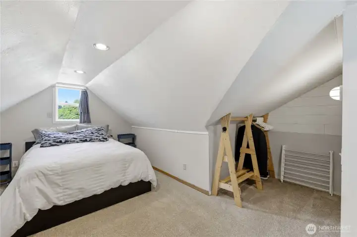 One Guest Room One Guest Room
