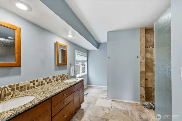 Primary Ensuite Primary Ensuite