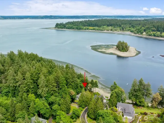 Two State parks within 5 miles (Joemma Beach and Penrose), 3 miles from The Lakebay Marina, and  three boat launches within 5 miles
