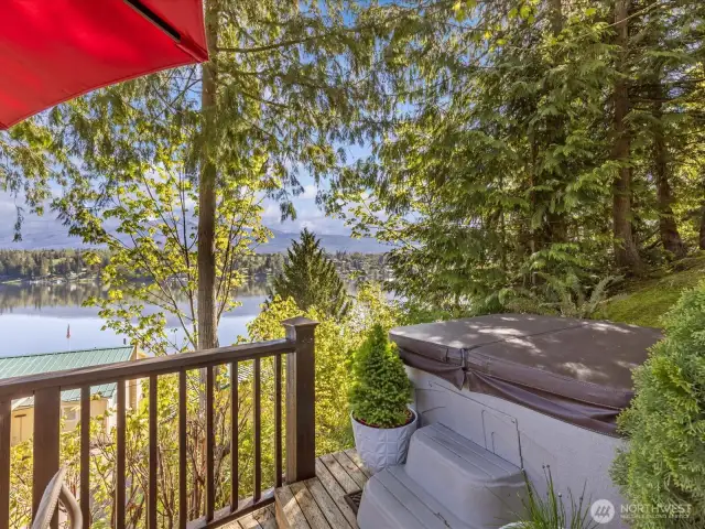 Enjoy the hot tub after a morning ski or afternoon surf session!