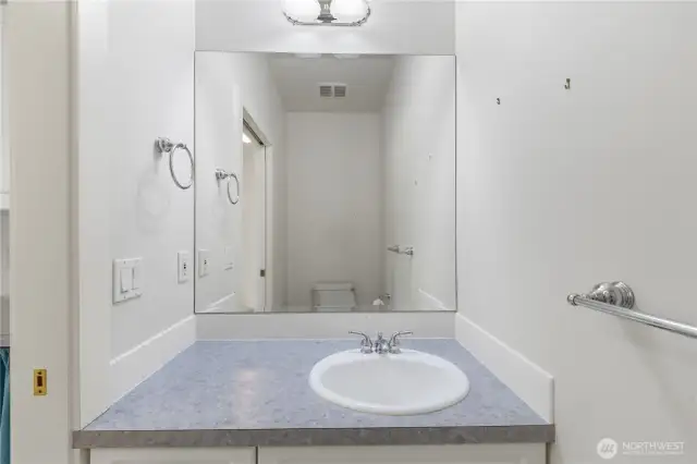1/2 bath off the laundry room