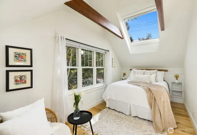 Primary bedroom - Upper level
