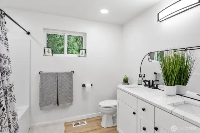 2nd Floor Bathroom