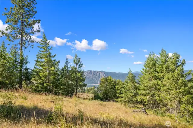 Welcome to Lot 18 at Skyline Ridge