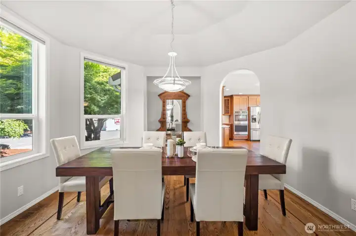 Formal Dining