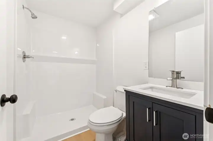 Lower Level 3/4 Bath