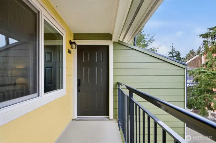 Welcome to this beautifully refreshed top-level condo located in a quiet corner building in the heart of Factoria.