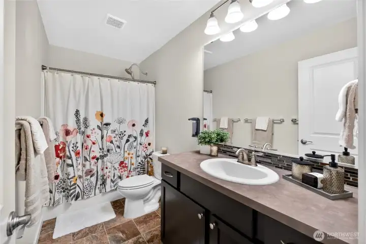 Full Bathroom upstairs